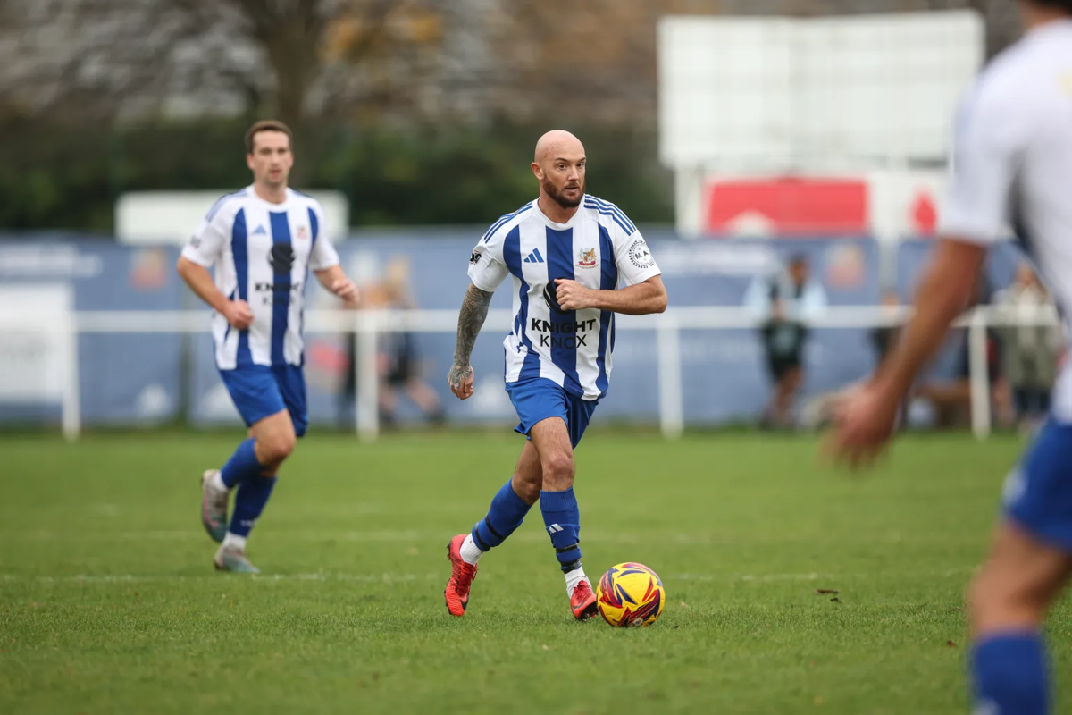 Antonio Valencia Makes Football Comeback