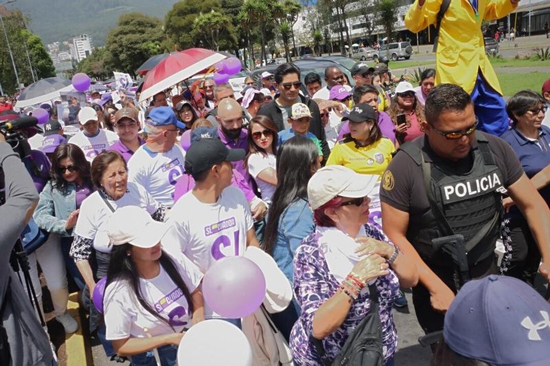 Ecuador's President Noboa Expresses Optimism Ahead of Constitutional Referendum