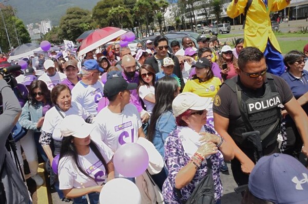 Ecuador's President Noboa Expresses Optimism Ahead of Constitutional Referendum