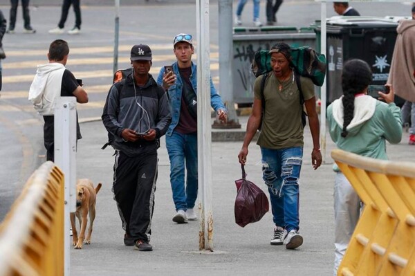 Diplomatic Crisis Between Ecuador and Colombia Over New Tariff