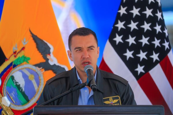 Президент Эквадора приказал атаковать посольство Мексики в Кито для задержания экс-вице-президента